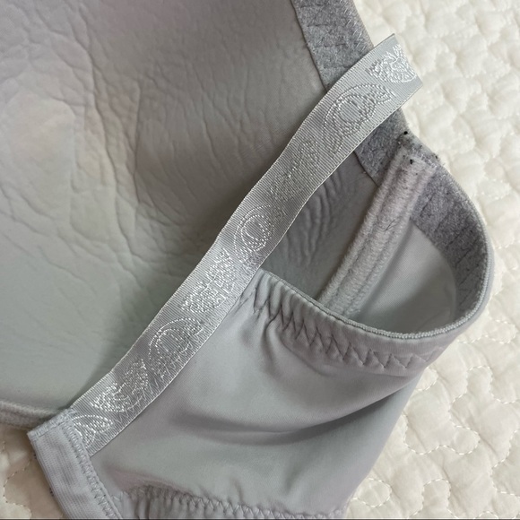 Natori Lightly Lined Underwire Bra - Picture 5 of 11